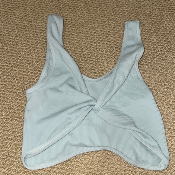 light blue twist top!! - Picture 1 of 1